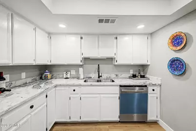 727 W Maryland Avenue #6, Phoenix, AZ 85013 - Photo 11