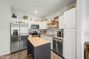 8322 N 22nd Ln, Phoenix, AZ 85021 - Photo 11