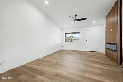 3909 W Griswold Road, Phoenix, AZ 85051 - Photo 9