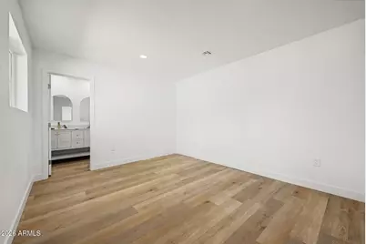3909 W Griswold Road, Phoenix, AZ 85051 - Photo 29