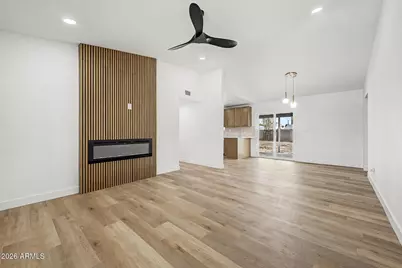 3909 W Griswold Road, Phoenix, AZ 85051 - Photo 11