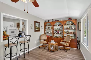 10135 W Forrester Dr, Sun City, AZ 85351 - Photo 11