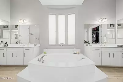 8506 S 29th Way, Phoenix, AZ 85042 - Photo 27