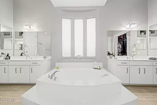 8506 S 29th Way, Phoenix, AZ 85042 - Photo 27