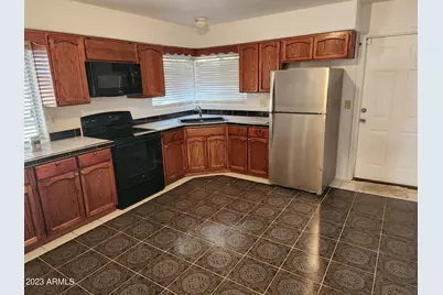 802 N Alzora Way, Tolleson, AZ 85353 - Photo 13