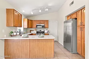 12721 W Palm Ln, Avondale, AZ 85392 - Photo 5