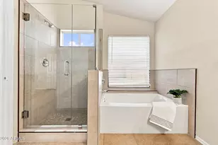 12721 W Palm Ln, Avondale, AZ 85392 - Photo 9