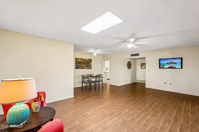 10515 W Roundelay Circle, Sun City, AZ 85351 - Photo 9