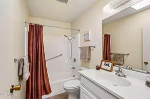 10515 W Roundelay Cir, Sun City, AZ 85351 - Photo 17