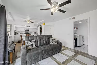 3926 W Mariposa Grande Lane, Glendale, AZ 85310 - Photo 13