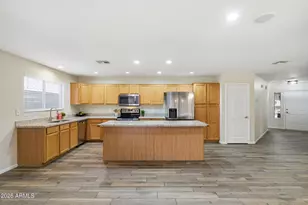8744 W Lone Cactus Dr, Peoria, AZ 85382 - Photo 7
