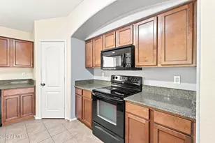 13625 N 175th Dr, Surprise, AZ 85388 - Photo 11