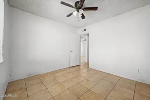 8201 W Sells Dr, Phoenix, AZ 85033 - Photo 19