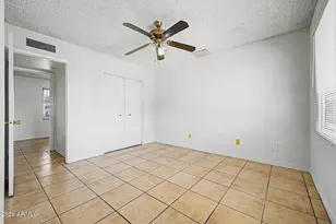 8201 W Sells Dr, Phoenix, AZ 85033 - Photo 13