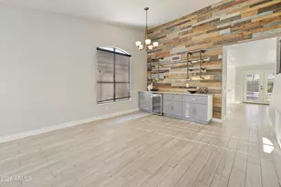 4345 E Abraham Ln, Phoenix, AZ 85050 - Photo 9