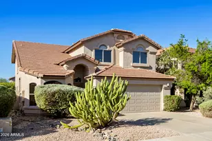 4345 E Abraham Ln, Phoenix, AZ 85050 - Photo 1
