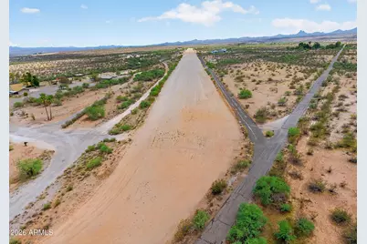 36520 S Matthie Ranch Road, Wickenburg, AZ 85390 - Photo 37