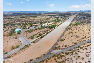 36520 S Matthie Ranch Road, Wickenburg, AZ 85390 - Photo 31