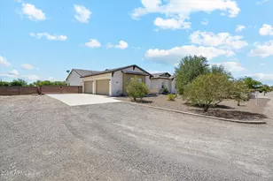 1647 E Lobo St, San Tan Valley, AZ 85140 - Photo 41