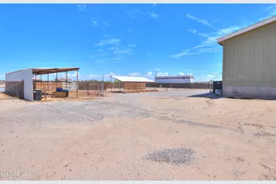 8104 W Randolph Road, Casa Grande, AZ 85194 - Photo 31