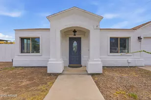939 S Pioneer, Mesa, AZ 85204 - Photo 3
