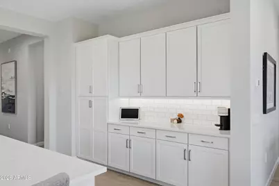 6035 E Quail Avenue, Phoenix, AZ 85054 - Photo 9