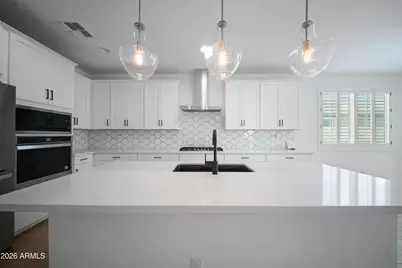 17283 W Valentine Street, Surprise, AZ 85388 - Photo 5