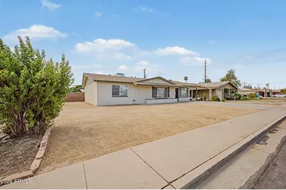 3647 W Rose Lane, Phoenix, AZ 85019 - Photo 3