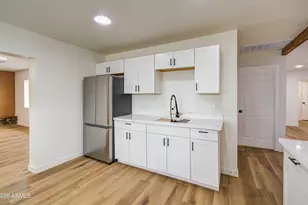 7626 W Sheila Ln, Phoenix, AZ 85033 - Photo 15