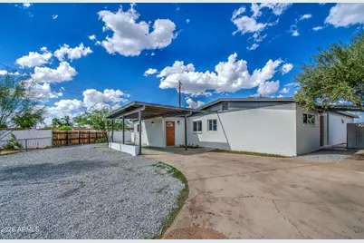 7626 W Sheila Lane, Phoenix, AZ 85033 - Photo 3