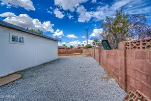 7626 W Sheila Ln, Phoenix, AZ 85033 - Photo 41