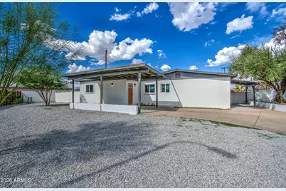 7626 W Sheila Lane, Phoenix, AZ 85033 - Photo 1
