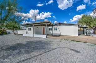 7626 W Sheila Ln, Phoenix, AZ 85033 - Photo 1