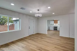 7626 W Sheila Ln, Phoenix, AZ 85033 - Photo 11