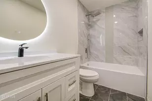 7626 W Sheila Ln, Phoenix, AZ 85033 - Photo 35