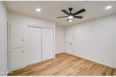 7626 W Sheila Lane, Phoenix, AZ 85033 - Photo 31