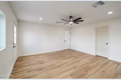 7626 W Sheila Lane, Phoenix, AZ 85033 - Photo 21