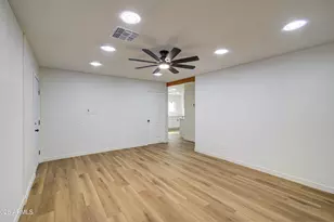 7626 W Sheila Ln, Phoenix, AZ 85033 - Photo 13