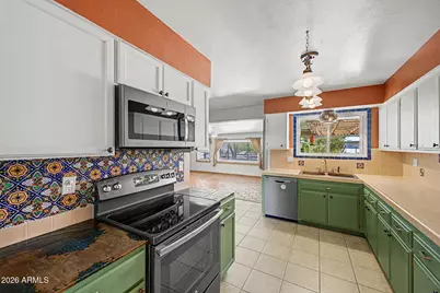 10260 W Desert Hills Drive, Sun City, AZ 85351 - Photo 3