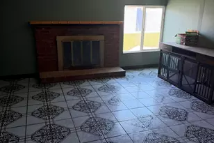6952 W Wolf St, Phoenix, AZ 85033 - Photo 3