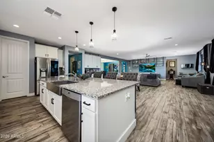 13532 W Sierra Vista Dr, Glendale, AZ 85307 - Photo 23