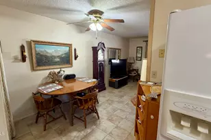 650 S Cornwall Dr, Apache Junction, AZ 85120 - Photo 9