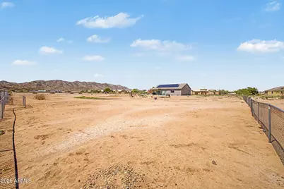 10539 W Willow Peak Avenue, Casa Grande, AZ 85193 - Photo 25
