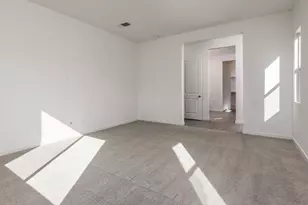 927 E Paseo Way, Phoenix, AZ 85042 - Photo 13