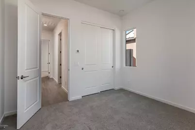 927 E Paseo Way, Phoenix, AZ 85042 - Photo 19