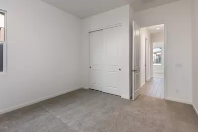 927 E Paseo Way, Phoenix, AZ 85042 - Photo 17
