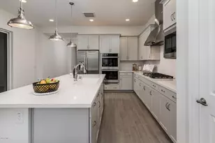 927 E Paseo Way, Phoenix, AZ 85042 - Photo 5