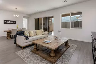 927 E Paseo Way, Phoenix, AZ 85042 - Photo 11