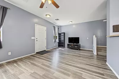 5318 W Albeniz Place, Phoenix, AZ 85043 - Photo 3