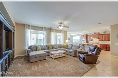 2471 E Crescent Way, Gilbert, AZ 85298 - Photo 7